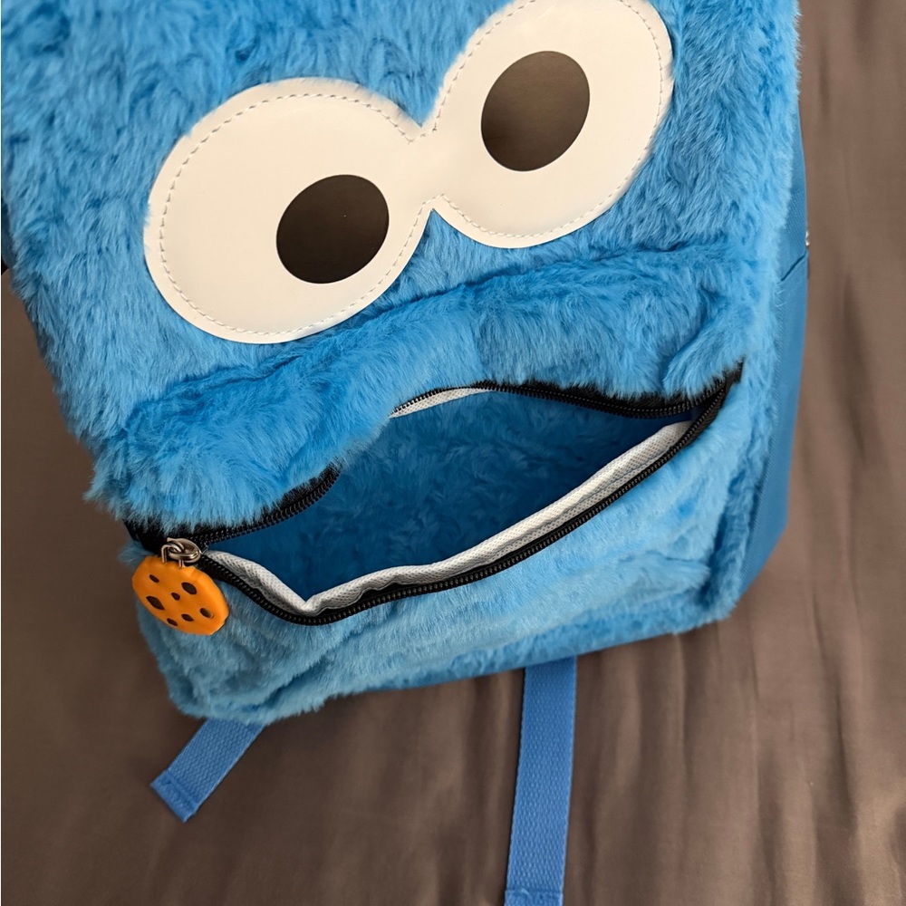 Sesame Street Cookie Monster Kids Backpack - Picture 4 of 8